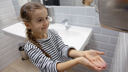 ¿Los secadores de manos transmiten virus?